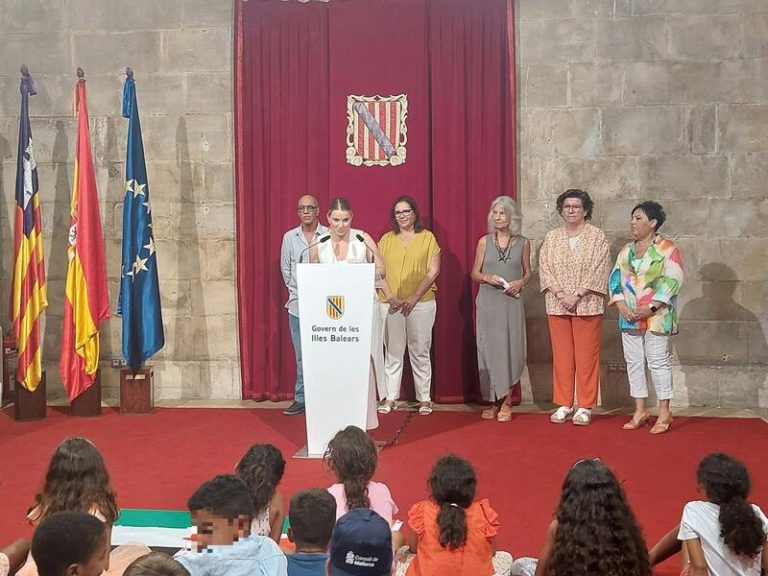 Prohens agradece la solidaridad de las familias que acogen niños saharauis este verano