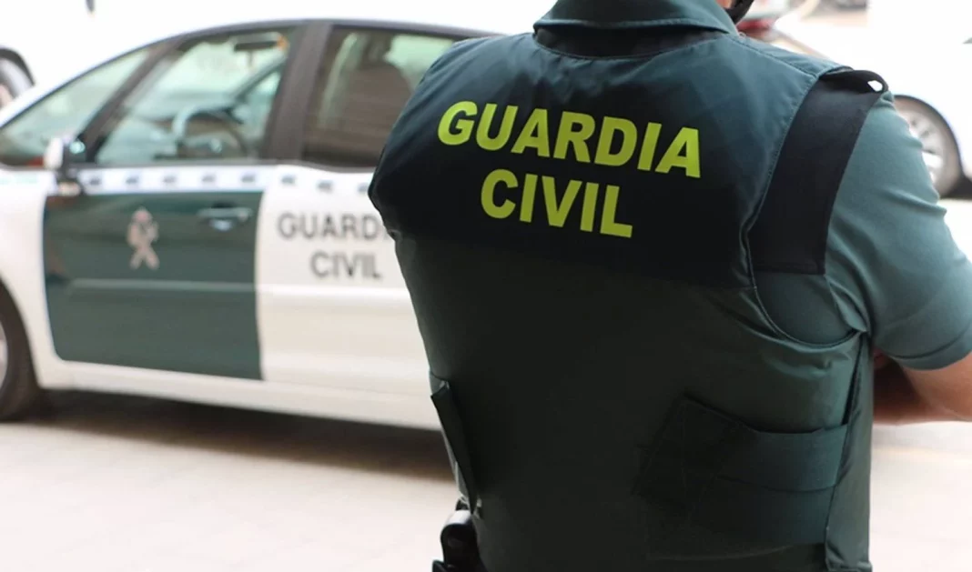 Un aviso que invita a revisar nuestros hábitos al volante