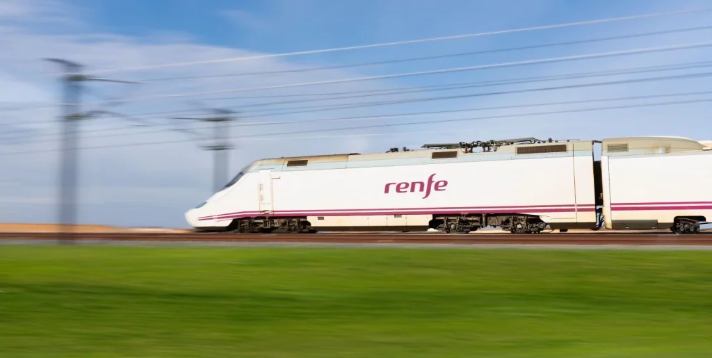 Una Profesión Con Futuro: ¿Por Qué Ser Maquinista De Renfe?