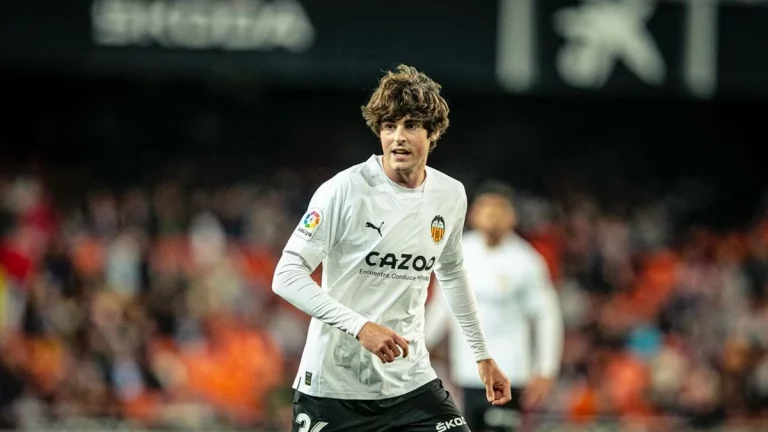 Javi Guerra puede dejar plantado a Carlos Bucero