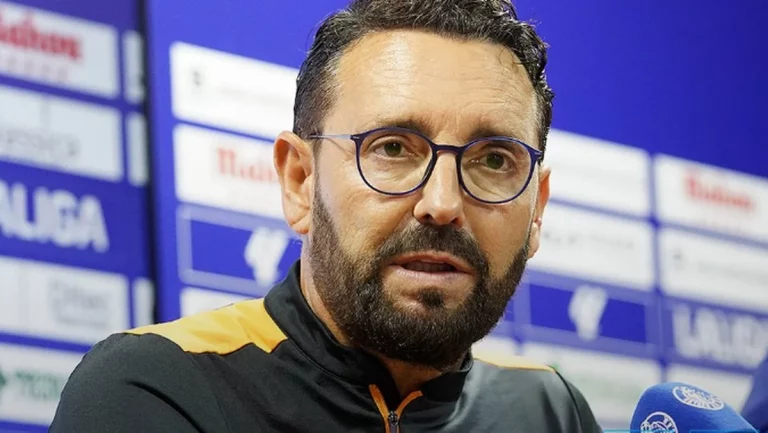 Bordalás quiere pescar en el río revuelto del Sevilla FC