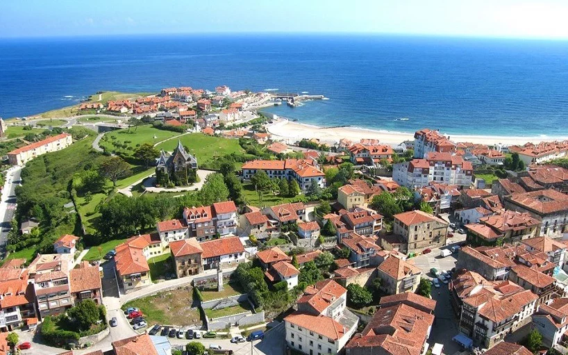 Este Pueblo Español Que Arrasa En Google Es Ideal Para Una Escapada De Fin De Semana 1 Vistaaereacomillas 2020 03 09
