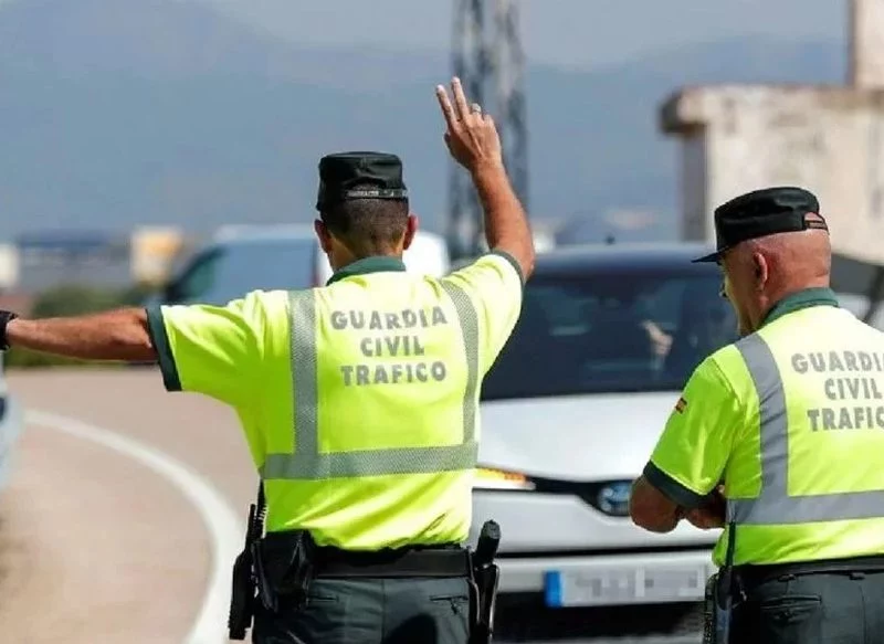 SANCIONES POR ALERTAR DE LA PRESENCIA DE CONTROLES POLICIALES
