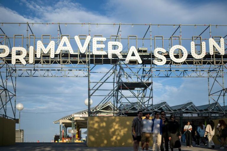 Primavera Sound da marcha atrás a sus eventos en Latinoamérica para 2024 por «problemas externos»