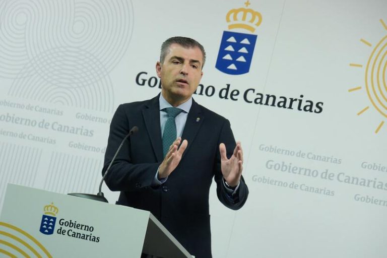 El PP canario rechaza estar «poco colaborativo» con la ley de extranjería
