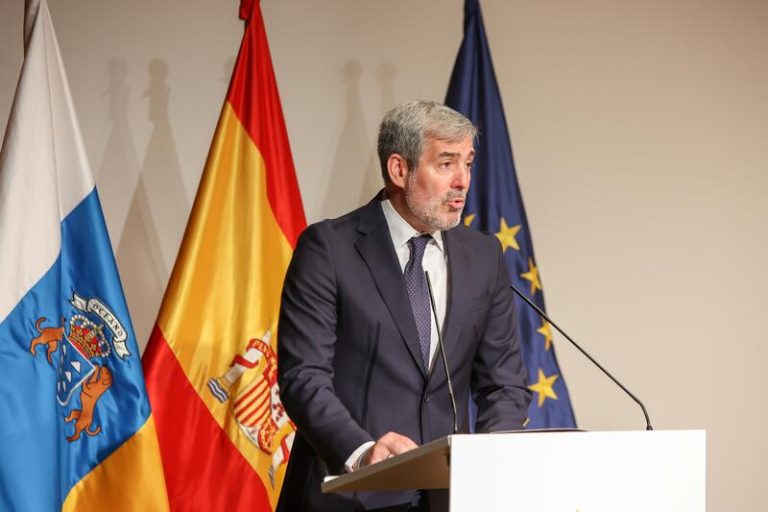 Clavijo reconoce «discusión interna» en CC sobre el respaldo al Ejecutivo y descarta que menores inmigrantes se queden sin «protección»