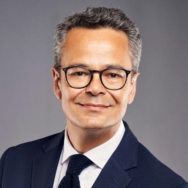 Makro presenta a Bertrand Mothe como nuevo director general en España, reemplazando a David Martínez