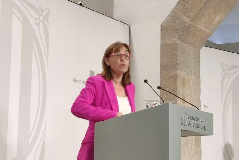 El Govern pide una respuesta «humana» tras la llegada de 200 migrantes a Tossa de Mar