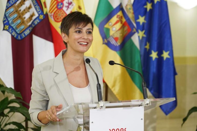 La ministra de Vivienda reclama «responsabilidad» a los grupos políticos para apoyar la Ley de Suelo