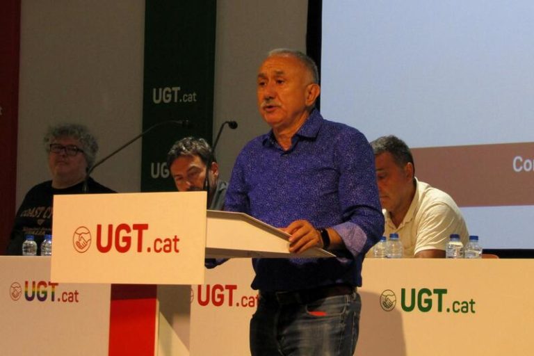 Álvarez insta a PP y Junts a estar «más abiertos» a la rebaja de la jornada laboral