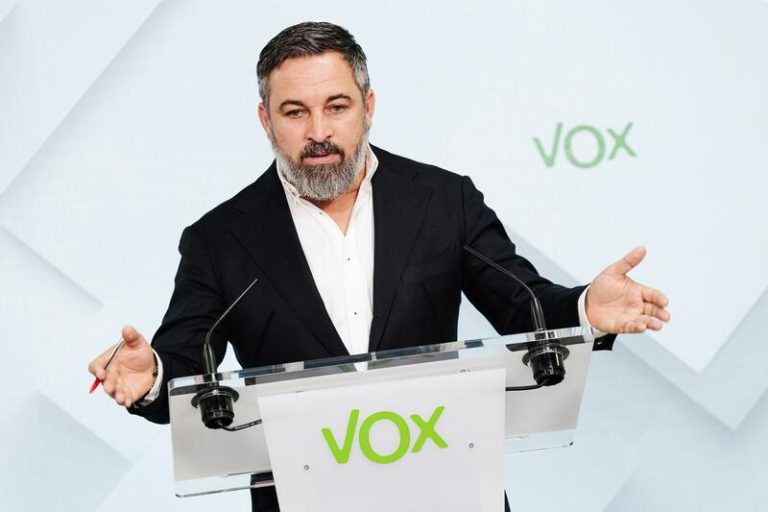 Abascal insta a los «buenos» a unirse para proteger el Estado de Derecho ante los «malos» que aumentan los impuestos