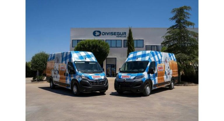 Grupo Bimbo recibe una gran flota de furgonetas de Citroën y Opel de Stellantis