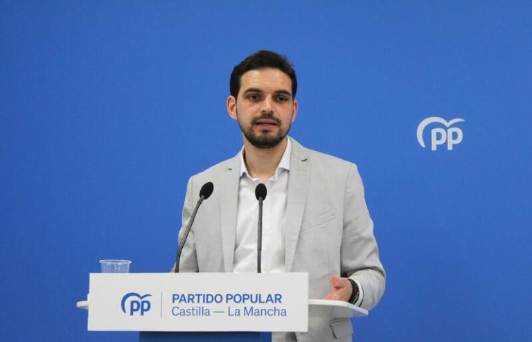 El PP acusa a Page de un nuevo quiebro y cuestiona la utilidad de su presencia en el Comité del PSOE