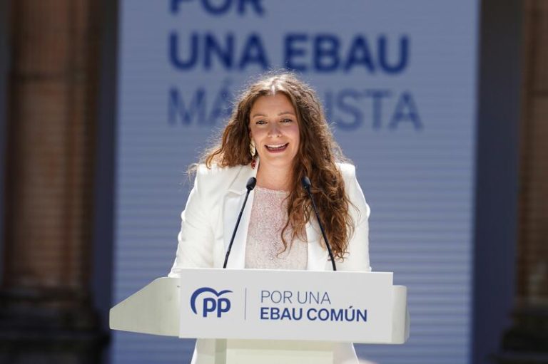 El PP exige que el Gobierno incremente de 50 a 100 millones las ayudas para libros de texto: «¡Es una asignación bloqueada!»