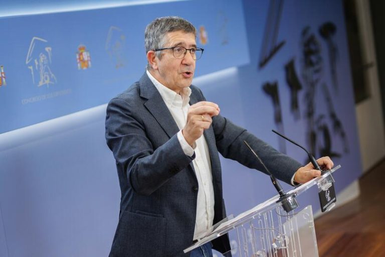 Patxi López admite la posibilidad de una convicción personal de que González triunfó en Venezuela