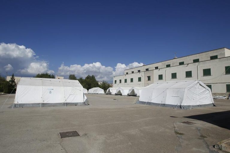 El Consell de Mallorca solicita espacio en Son Tous para asistir a menores migrantes no acompañados