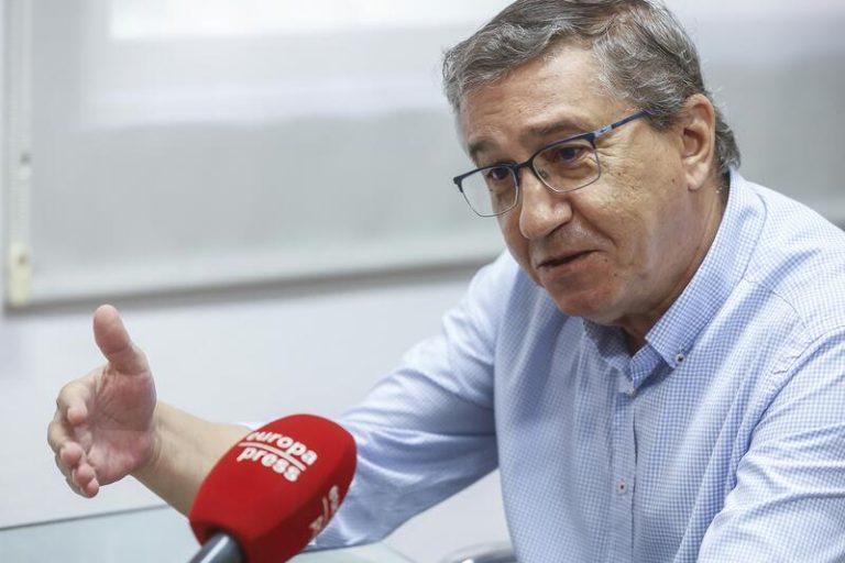 El coordinador denuncia un supuesto sabotaje en el elevador del colegio de Alicante