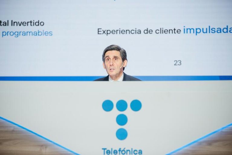 Álvarez-Pallete no prevé grandes cambios en el consejo de Telefónica tras la llegada de SEPI y STC