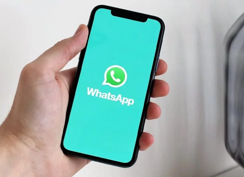 Meta Ai En Whatsapp Mediante Comandos De Voz