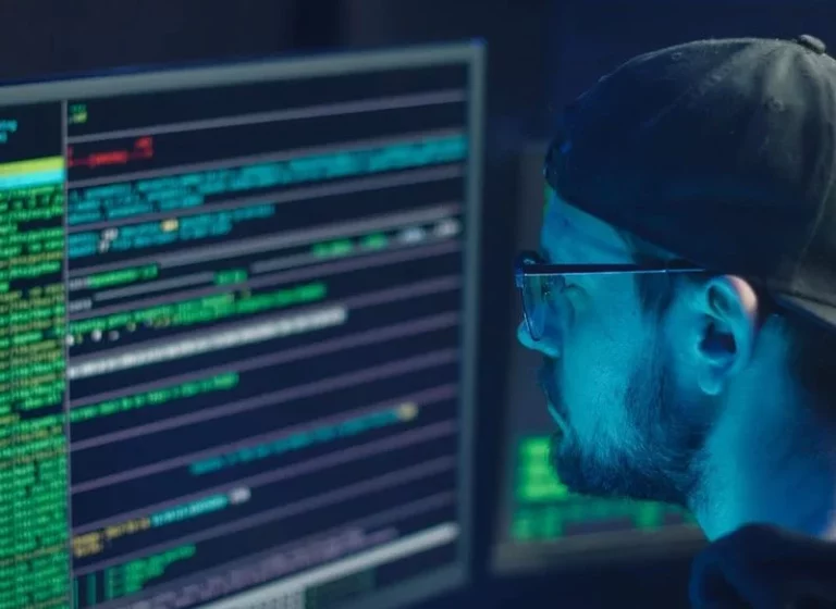 Así puedes protegerte del «malvertising», la estafa que roba tu dinero por clicar en anuncios