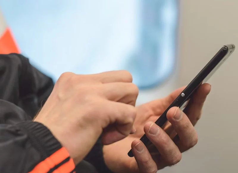 LOS EFECTOS EN LA SALUD DE LA TECNOLOGÍA INALÁMBRICA