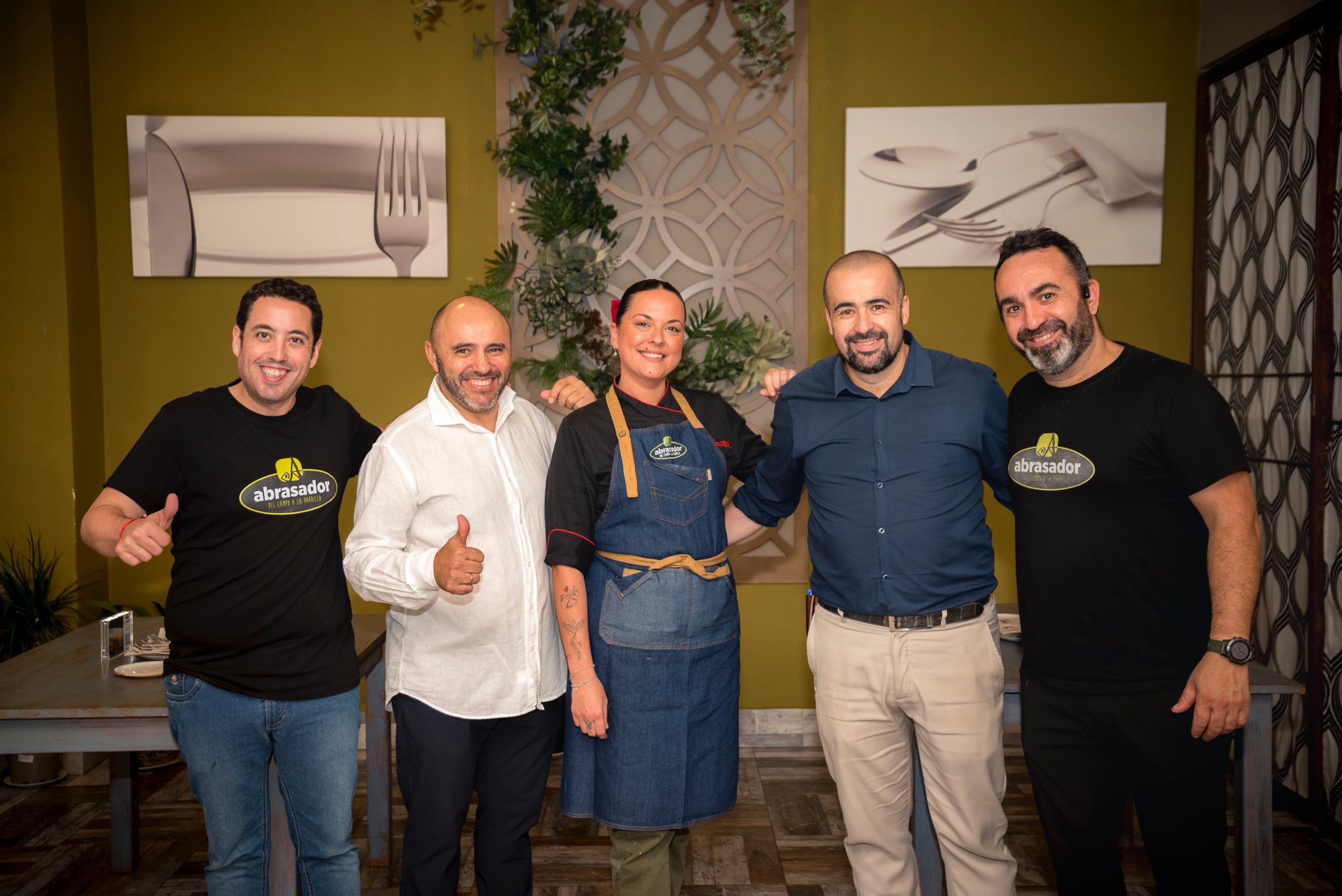 De Izquierda A Derecha Javier Molina Metre Y Sumiller De Grupo Abrasador Julio Ramrez Ceo Grupo Abrasador Victoria Y Miguel Responsables De Abrasador El Laurel Y Carlos Torres Chef Asesor Grupo Abrasador