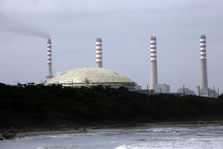 Los Demócratas dan el primer paso para retomar la estrategia de sanciones petroleras en Venezuela