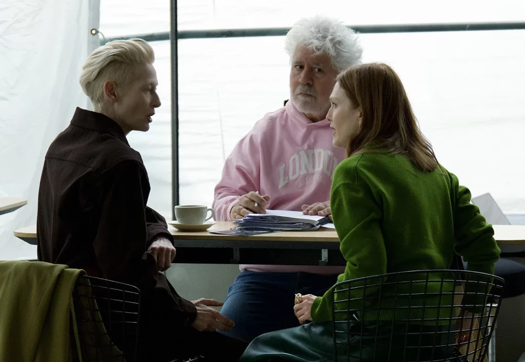 España Intenta Llevarse A 'Los Planetas' Al Oscar De La Mano De 'Segundo Premio' 1 Europapress 6028168 Cineasta Pedro Almodovar Junto Tilda Swinton Julianne Moore
