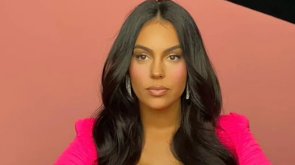 Por que se habla de brujeria en Soy Georgina 3 e1726959950192