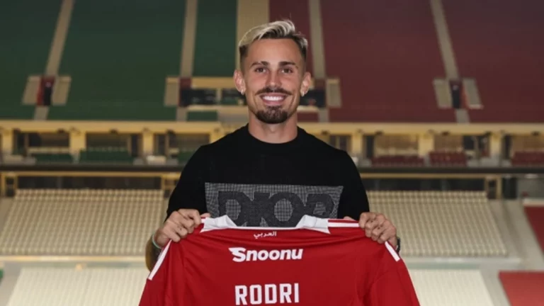 Rodri Sánchez se ofrece para volver al Betis
