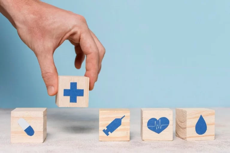Seguros de salud Adeslas: coberturas y precios