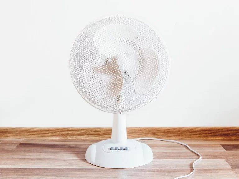 Evita pasar calor este verano gastando poco en electricidad