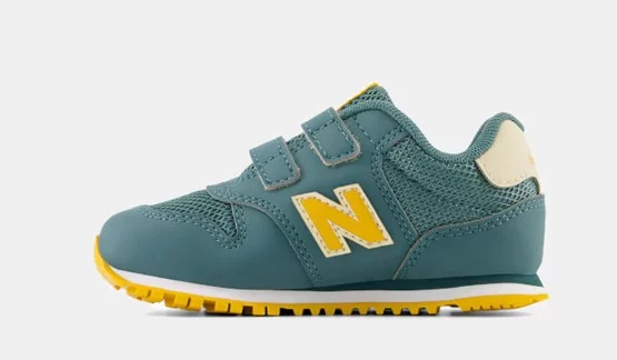 Zapatos infantiles con descuentos en El Corte Ingles