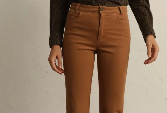 Esta Camiseta De Mujer De El Corte Inglés Está Disponible En 8 Colores Y Cuesta Menos De 10 Euros 7 Pantalon Pitillo Semi