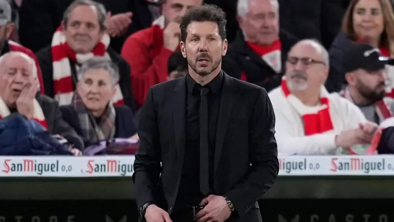 Simeone recibe un palo a última hora: jugador del Atlético con oferta para salir