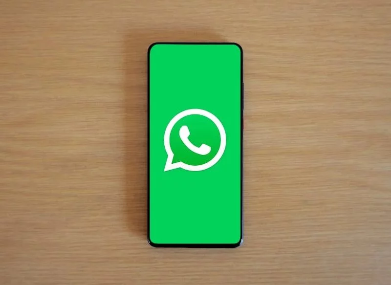 IMPIDE EL USO DE DATOS MÓVILES