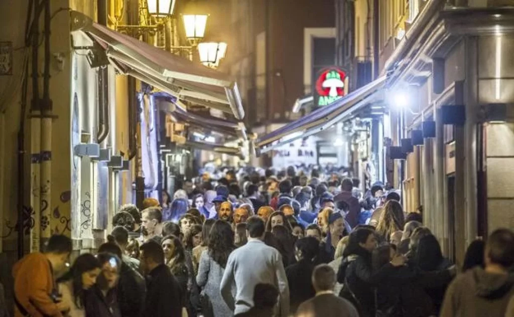 Ambiente único y nocturno