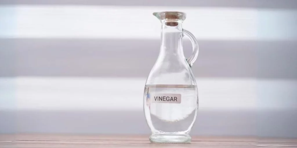 El Truco Del Vinagre Para Reparar Las Gomas De Los Limpiaparabrisas Gastadas 26 El Poder Del Vinagre Blanco