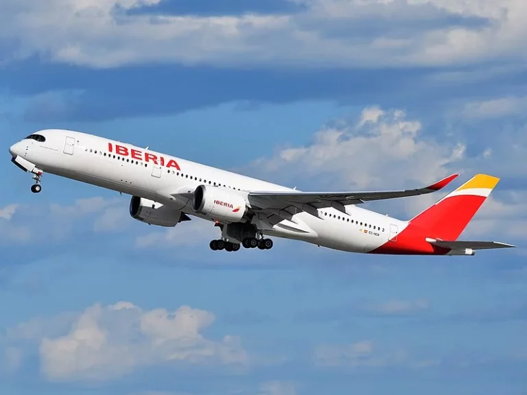 En Iberia se han vuelto locos y ofrecen el viaje de moda a un precio inesperado