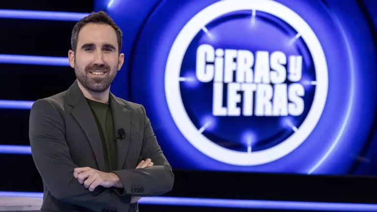 ‘Cifras y letras’: El dineral que le paga RTVE a Aitor Albizua, David Calle y Elena Herraiz