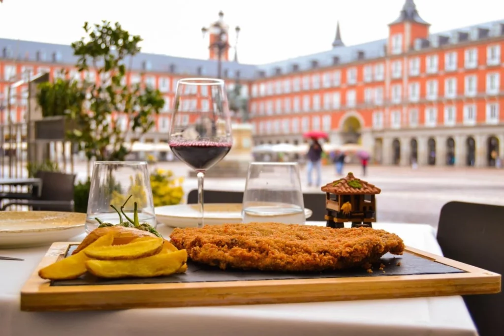 Ayuso Propone Adaptar El Horario De Los Restaurantes De Madrid Al Turismo 3 Madrid, Referente Del Turismo Gastronómico