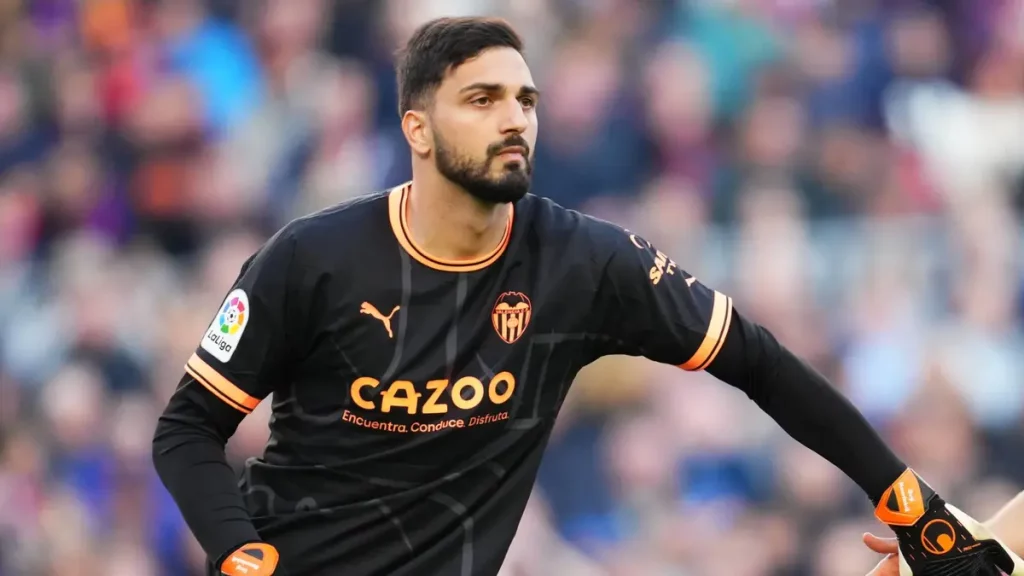 Mamardashvili Cree Que Su Etapa En El Valencia Cf Ha Terminado Y No Volverá A Jugar Cedido En Mestalla Fuente: Valencia Cf