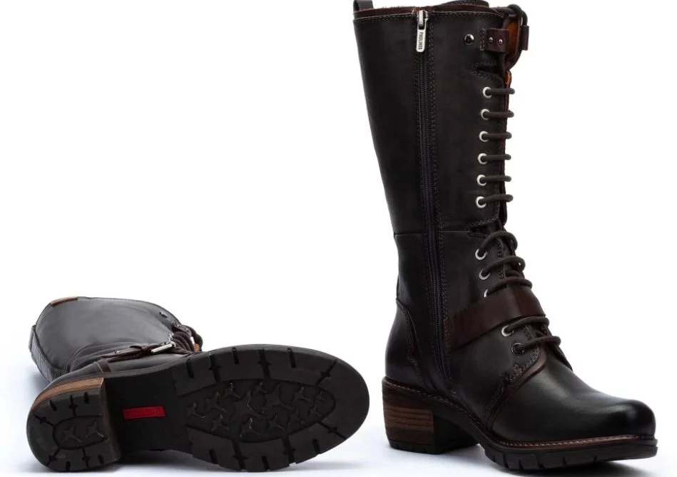 Seduce en otoño con las botas altas de Pikolinos que pegan con faldas, vestidos y pantalones