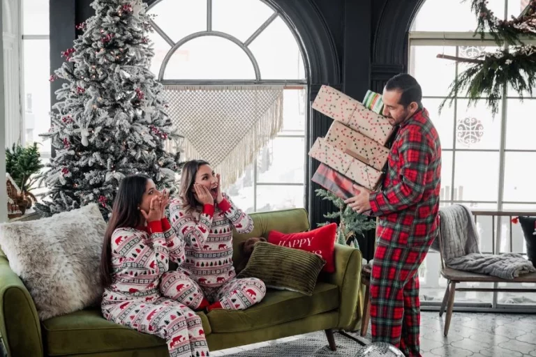 Suéteres y pijamas de Lefties para la nueva tendencia de Navidad