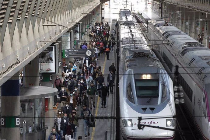 Viajar en tren por España: económico, sostenible y práctico