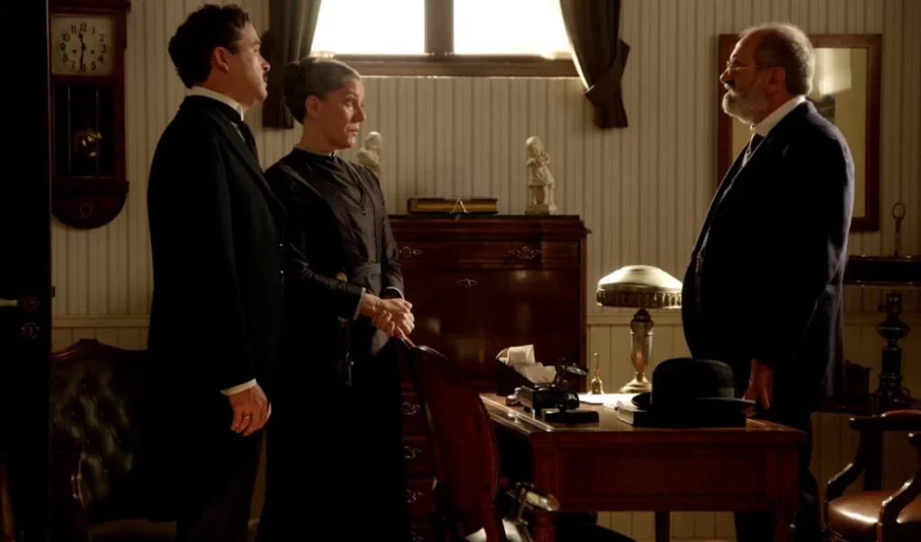 &Quot;No Se Puede Fingir&Quot;: Un Actor De 'La Promesa' Da La Clave Del Éxito De La Serie De Época 71 Un Personaje Regresa A La Promesa Y Petra Tendra Que Tomar Cartas En El Asunto