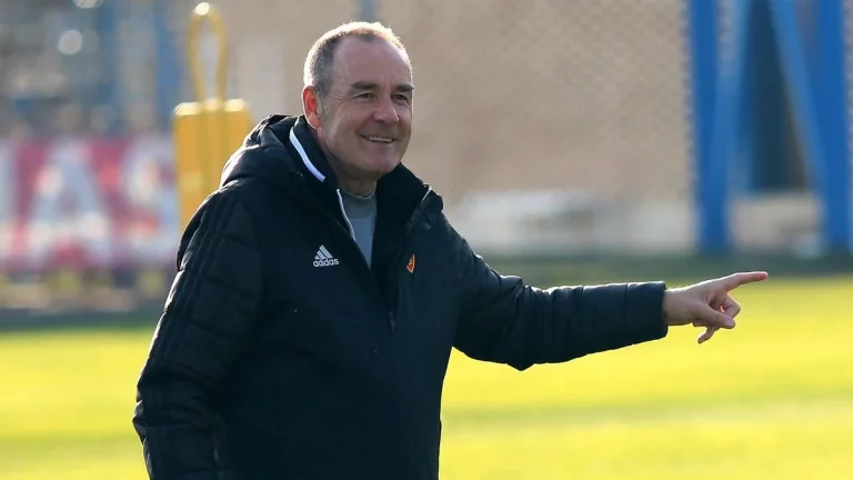 Víctor Fernández frena en seco a un canterano del Real Zaragoza