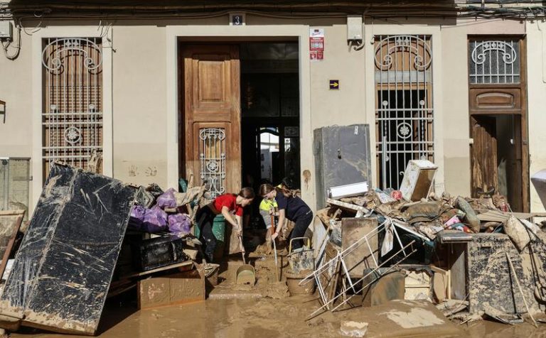 Los colegios de Valencia reanudan las clases este lunes a excepción de los de las pedanías afectadas