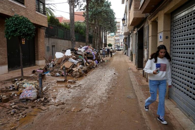 La Generalitat bonificará las tasas de agua y residuos a los afectados por las inundaciones de Valencia