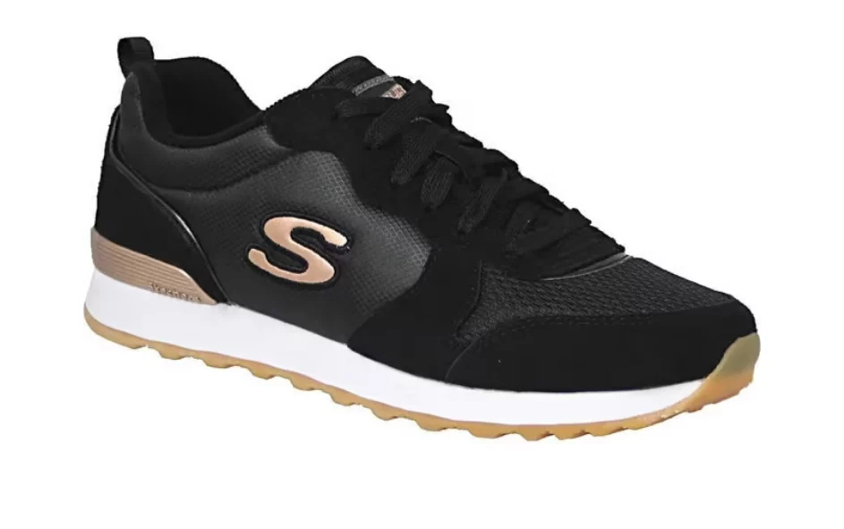 Decathlon vende unas zapatillas Skechers que adelantan por la derecha a New Balance